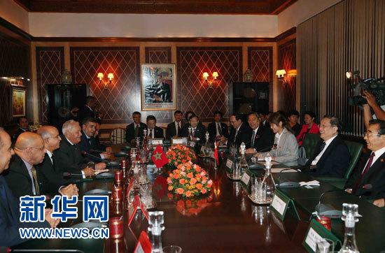 11月3日，中國全國政協(xié)主席俞正聲在拉巴特與摩洛哥參議長比亞迪拉進行會談。 新華社記者 劉衛(wèi)兵 攝