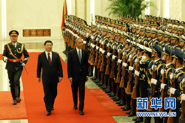 11月12日，國家主席習(xí)近平在北京人民大會(huì)堂舉行歡迎儀式，歡迎美國總統(tǒng)奧巴馬對中國進(jìn)行國事訪問。 新華社記者 劉衛(wèi)兵 攝