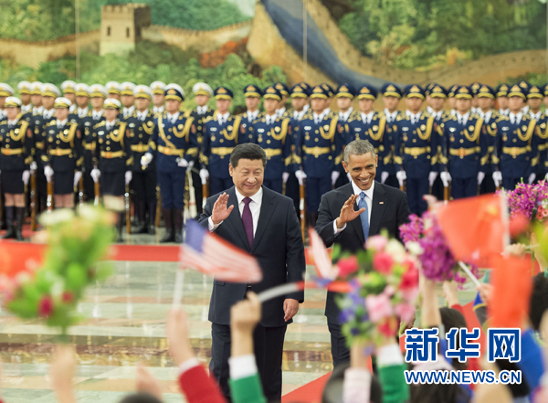 11月12日，國家主席習(xí)近平在北京人民大會(huì)堂舉行歡迎儀式，歡迎美國總統(tǒng)奧巴馬對中國進(jìn)行國事訪問。 新華社記者 黃敬文 攝