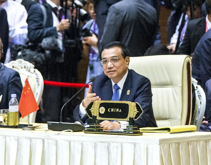 11月13日，中國國務(wù)院總理李克強(qiáng)在緬甸內(nèi)比都出席第九屆東亞峰會。 新華社記者 鞠鵬 攝 