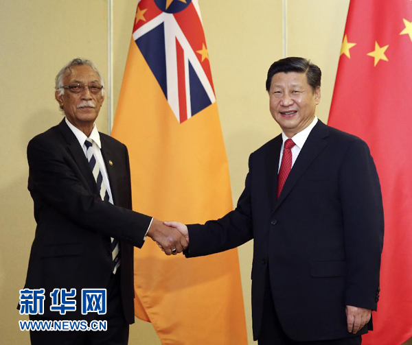 11月22日，國家主席習(xí)近平在斐濟楠迪會見紐?？偫硭?。新華社記者姚大偉攝 