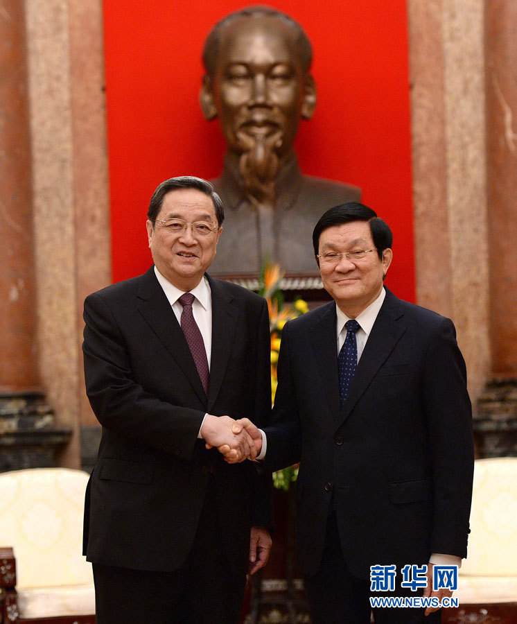 12月25日至27日，中共中央政治局常委、全國(guó)政協(xié)主席俞正聲對(duì)越南進(jìn)行正式訪問(wèn)。這是12月26日，俞正聲在河內(nèi)會(huì)見(jiàn)越南國(guó)家主席張晉創(chuàng)。 新華社記者馬占成攝