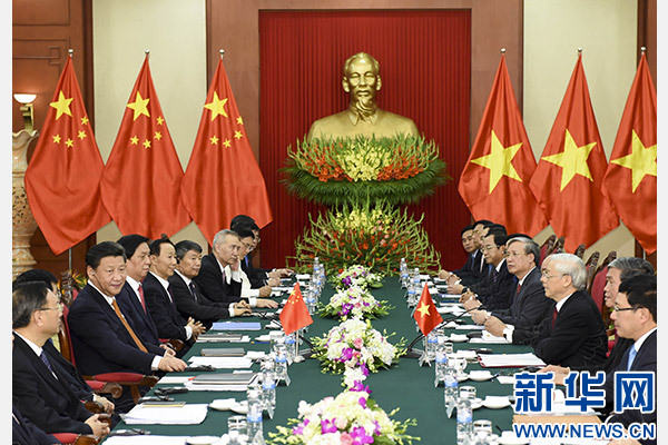 11月5日，中共中央總書記、國家主席習(xí)近平在河內(nèi)同越共中央總書記阮富仲舉行會(huì)談。 新華社記者李學(xué)仁攝