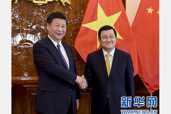 11月6日，中共中央總書記、國(guó)家主席習(xí)近平在河內(nèi)同越南國(guó)家主席張晉創(chuàng)舉行會(huì)談。 新華社記者李學(xué)仁攝