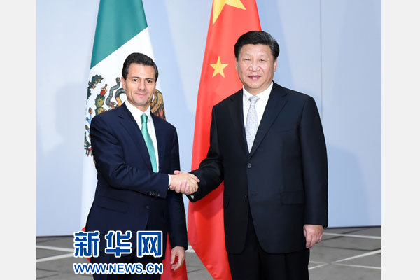 11月16日，國(guó)家主席習(xí)近平在土耳其安塔利亞會(huì)見墨西哥總統(tǒng)培尼亞。 新華社記者張鐸攝