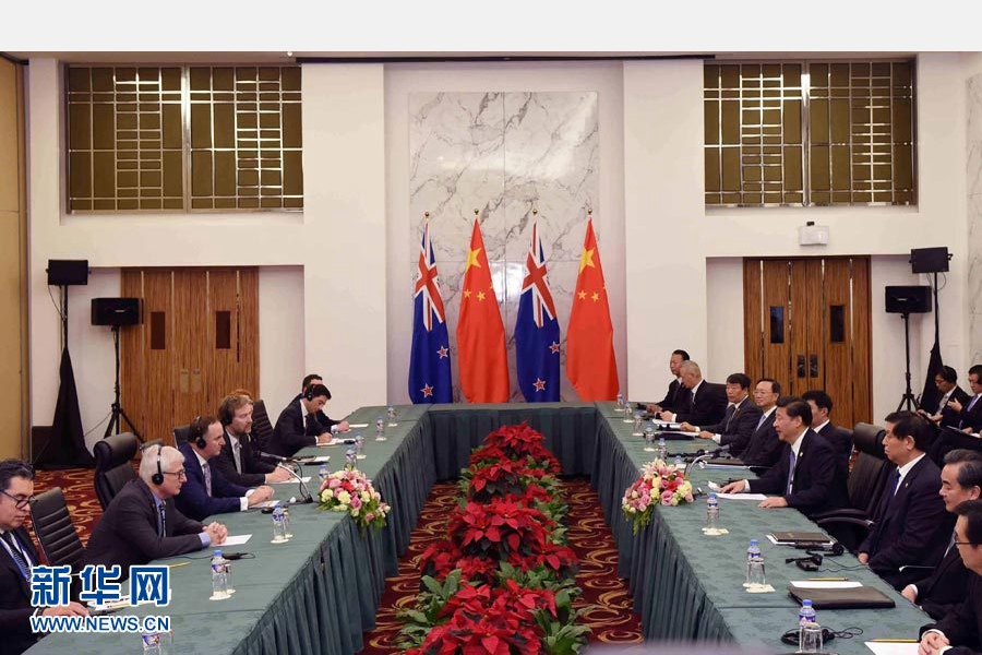 11月18日，國家主席習(xí)近平在菲律賓馬尼拉會見新西蘭總理約翰·基。 新華社記者 饒愛民 攝
