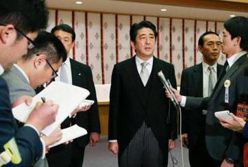 安倍機關(guān)算盡又能撈到幾根稻草？